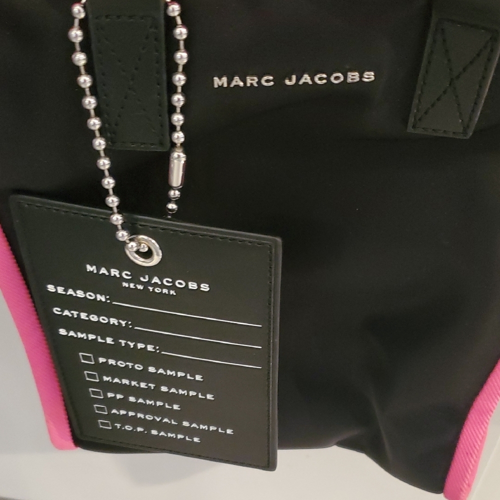 Marc Jacobs Black and Pink Women's Handbag - Picture 2 of 4